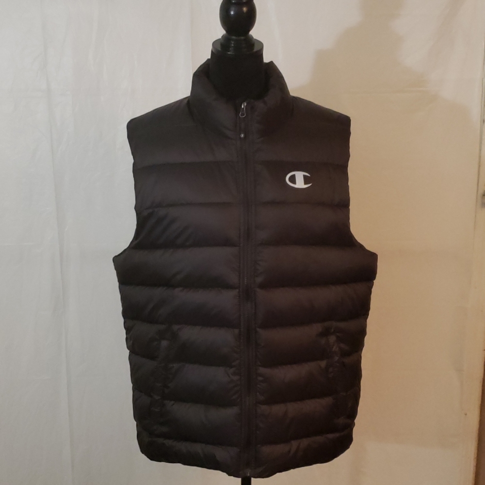 Champion Puffer Vest | Size: L
